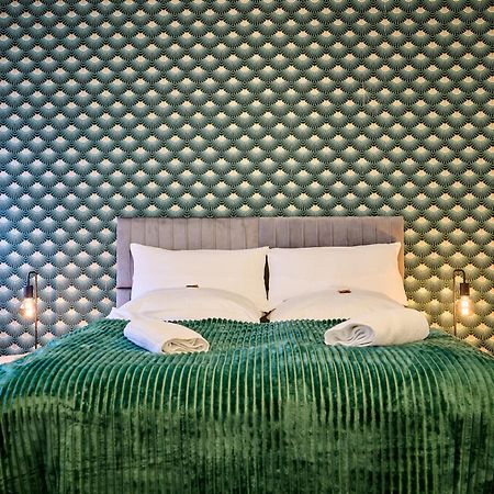 Apanoxa Homes I Zentral I Geschaefts- Und Monteurswohnung シュトラウビング エクステリア 写真