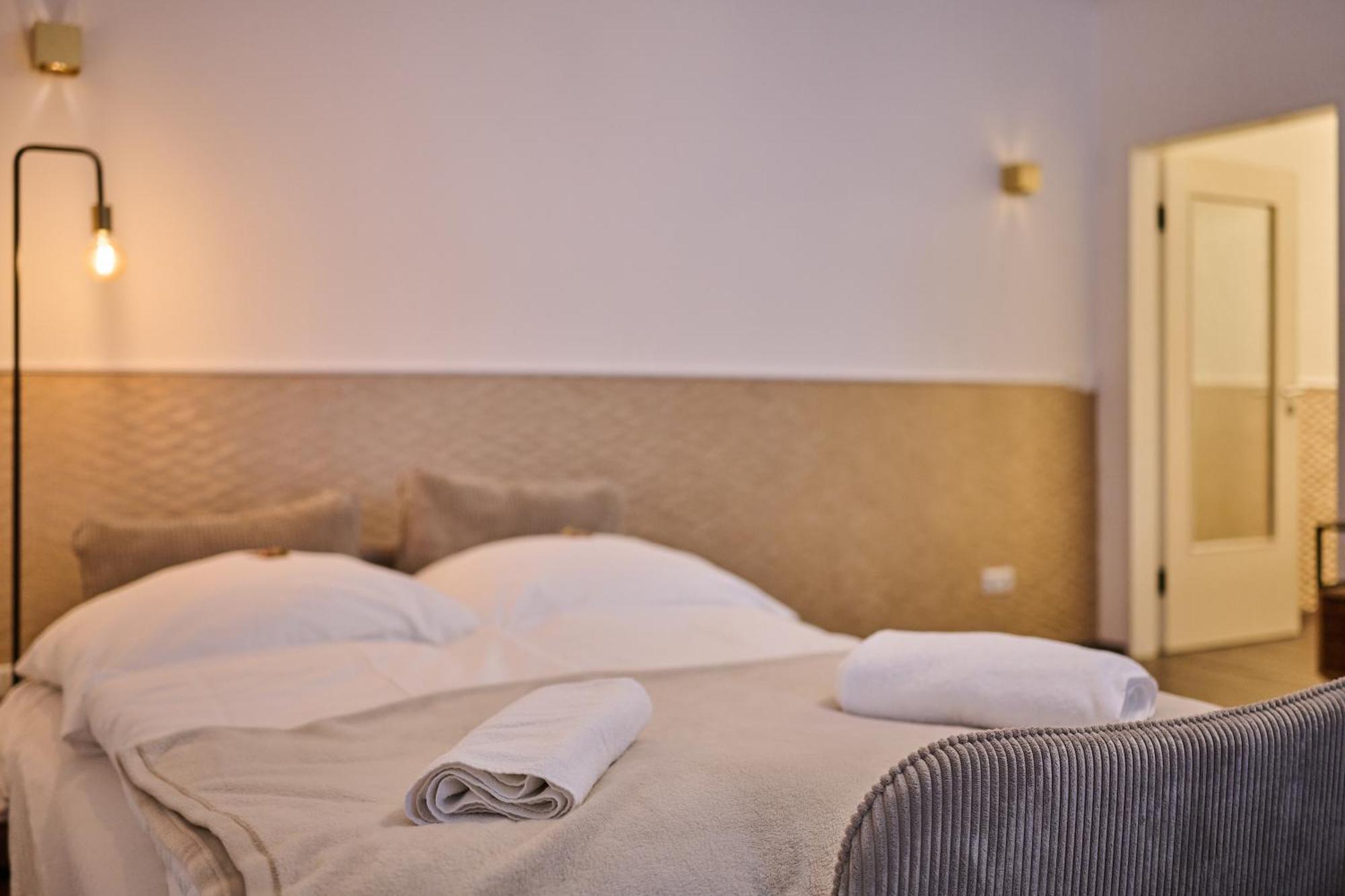 Apanoxa Homes I Zentral I Geschaefts- Und Monteurswohnung シュトラウビング エクステリア 写真